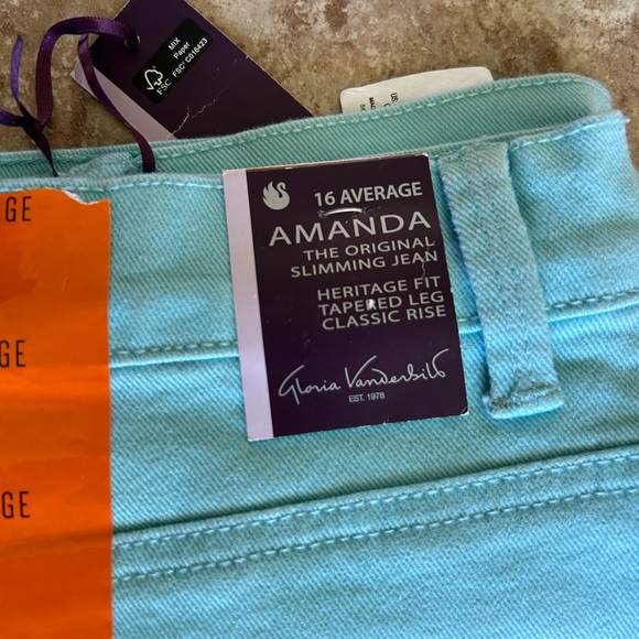 Gloria Vanderbilt Amanda Jeans New Size 16 - Picture 3 of 3